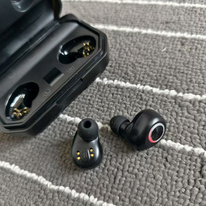 QCC3020 TWS Wireless Earbuds with Emergency Power Bank Charging Case