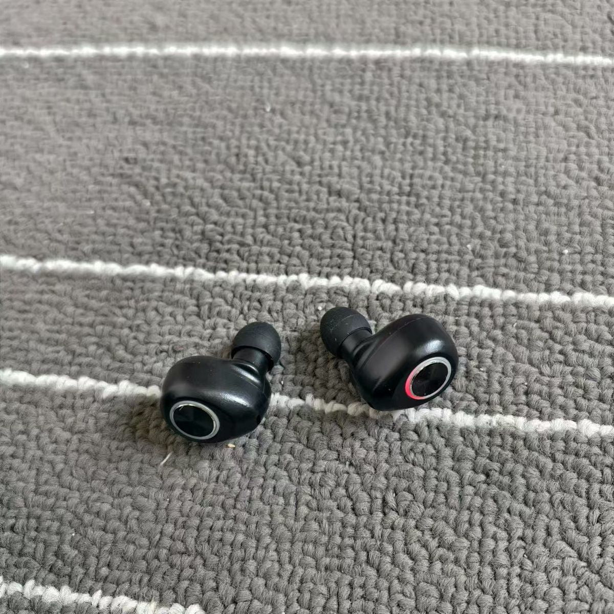 QCC3020 TWS Wireless Earbuds with Emergency Power Bank Charging Case