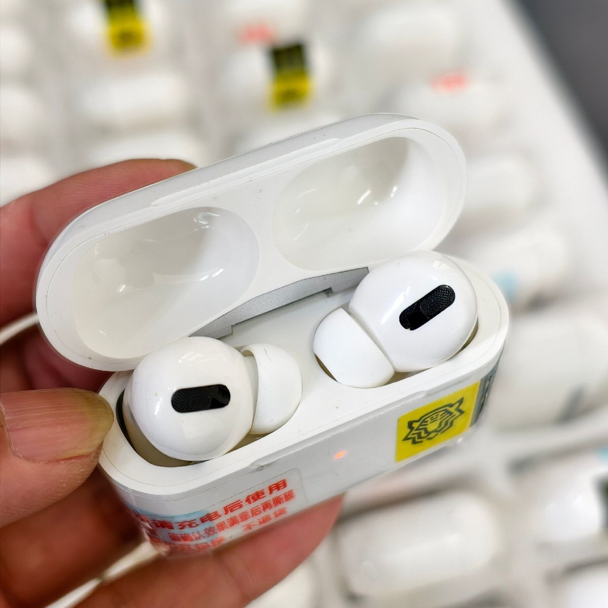 Airoha 1562ANC True Wireless Noise-Cancelling Earbuds