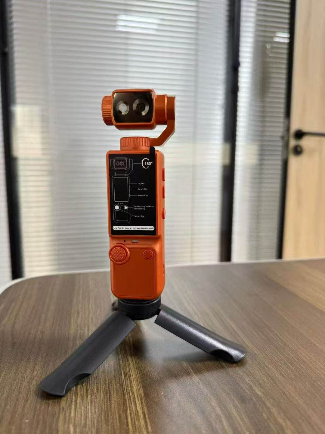 Q8 Pocket HD Handheld Camera with Autofocus and Voice Recording