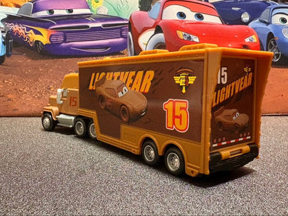 Disney Pixar Cars No.15 Muddy McQueen & Mack Hauler Truck Toys Cars Set 1:55 Scale