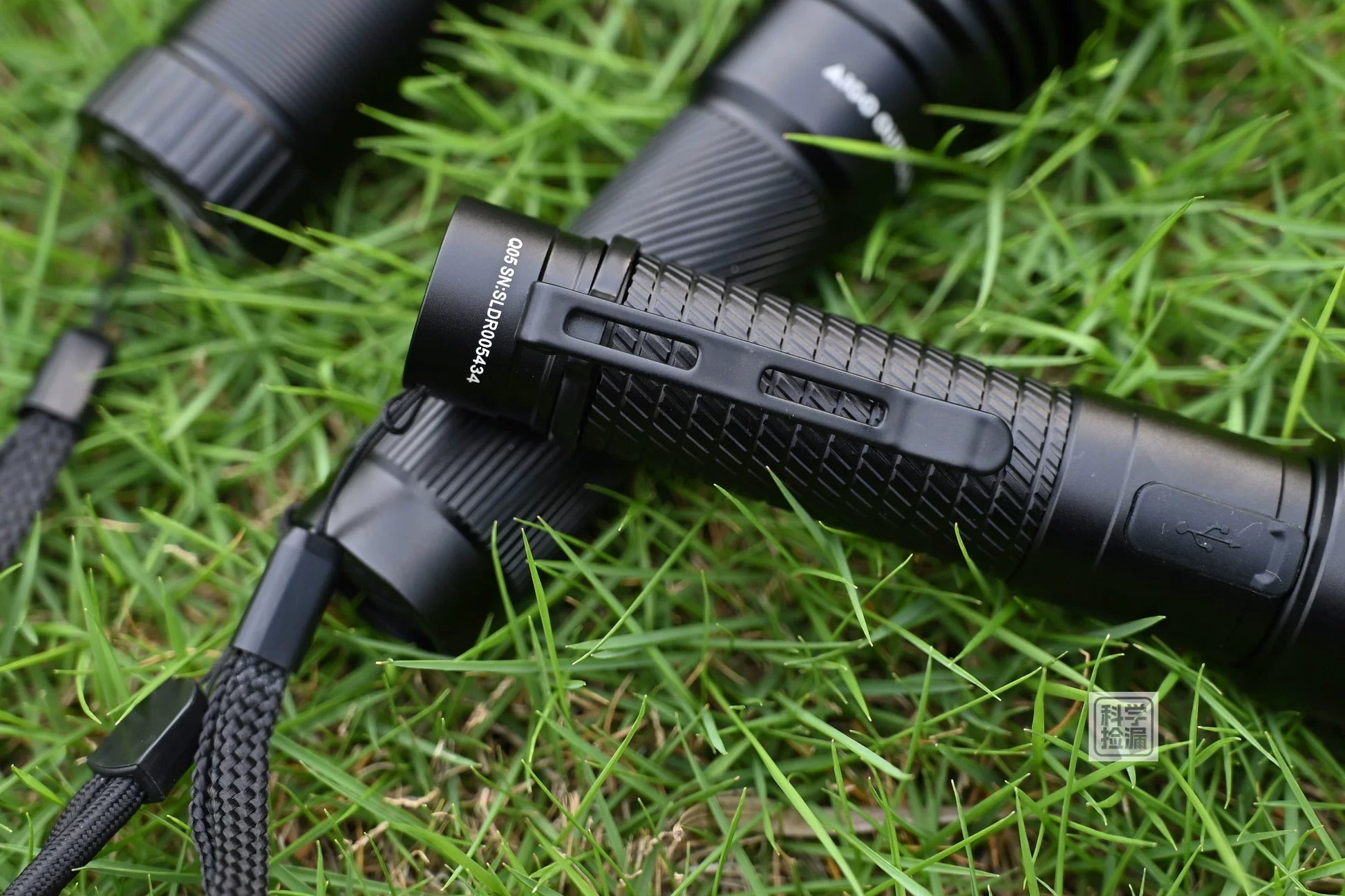 AIGO OUTDOOR tactical flashlight