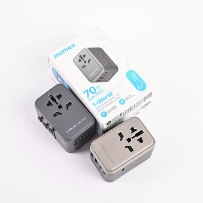 Momax Global Travel Power Socket Universal