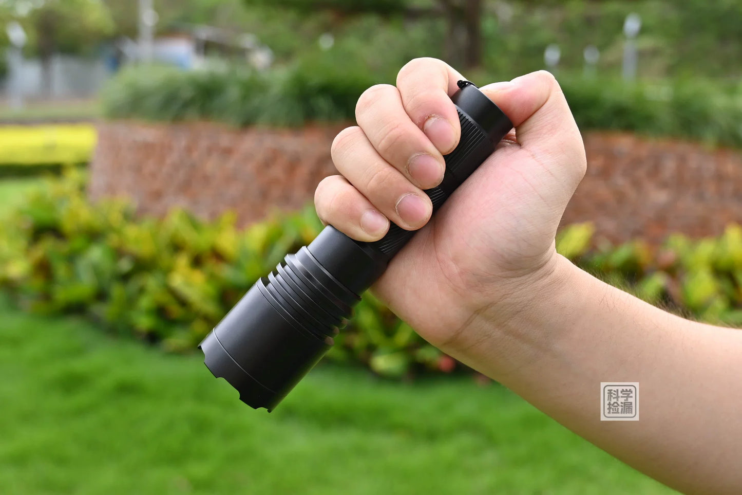 AIGO OUTDOOR tactical flashlight