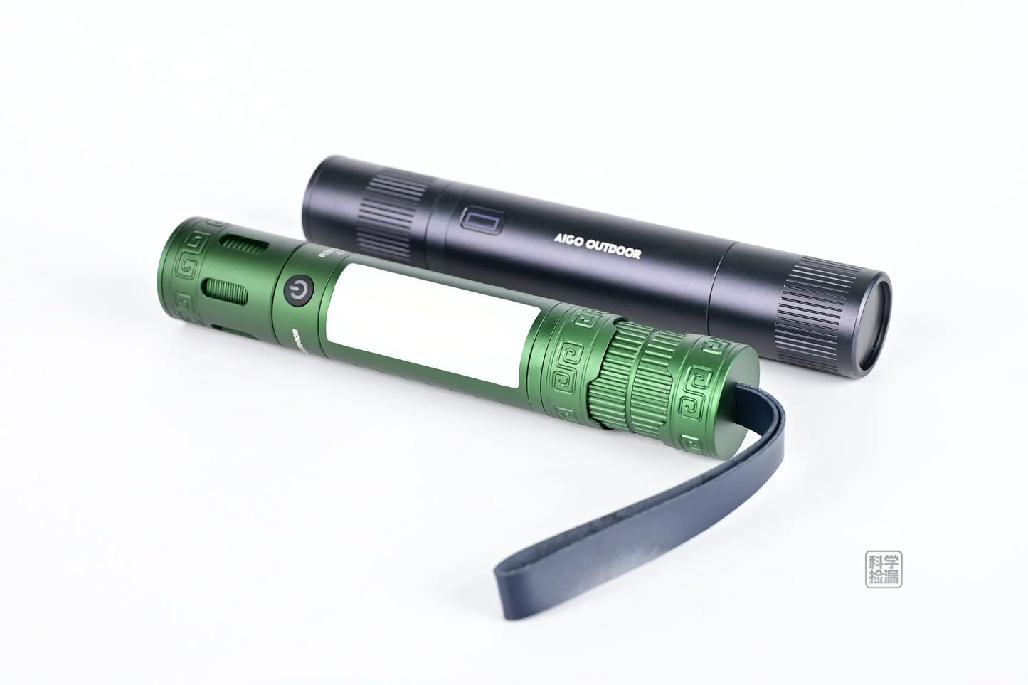 AIGO Multifunction Flashlight Emergency Light Seat