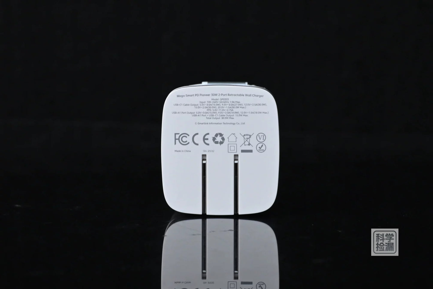 MOKIN 30W GaN Retractable Cable Charger 1A1C Fast 