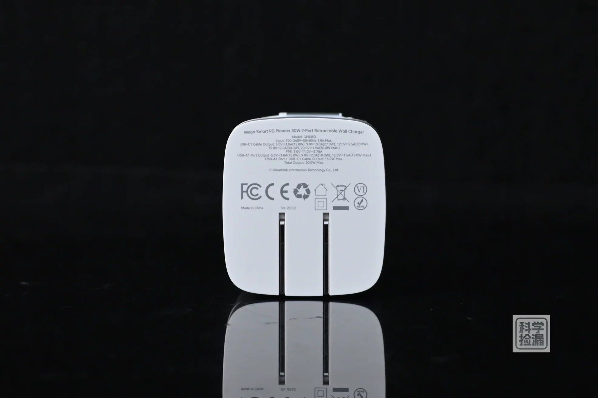MOKIN 30W GaN Retractable Cable Charger 1A1C Fast 