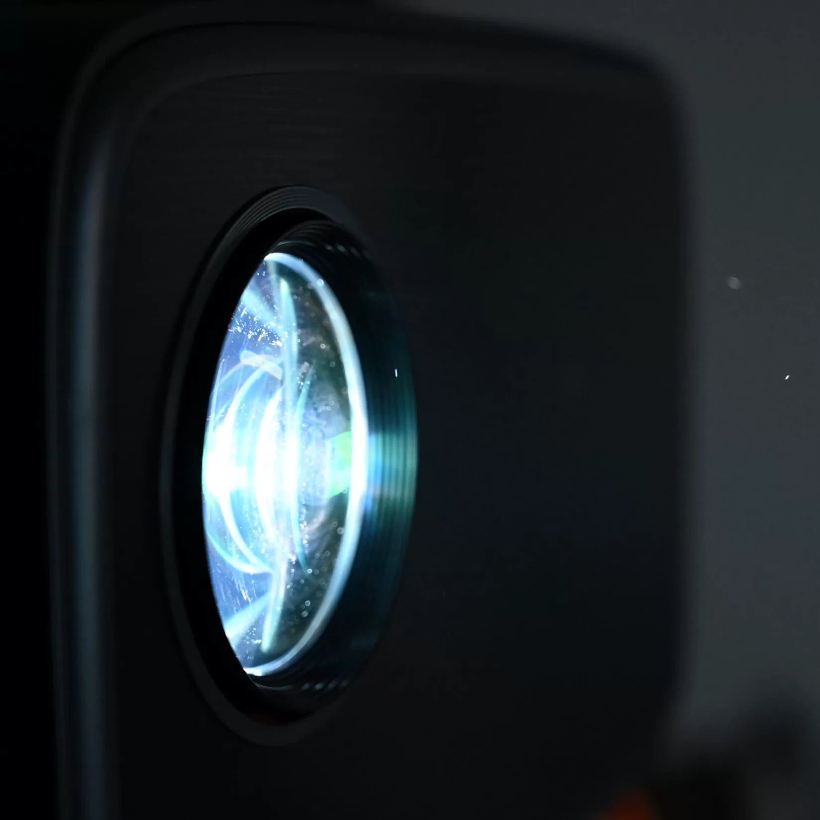 Lenovo X3 Smart Projector 1000CVIA 1080P Auto Focu