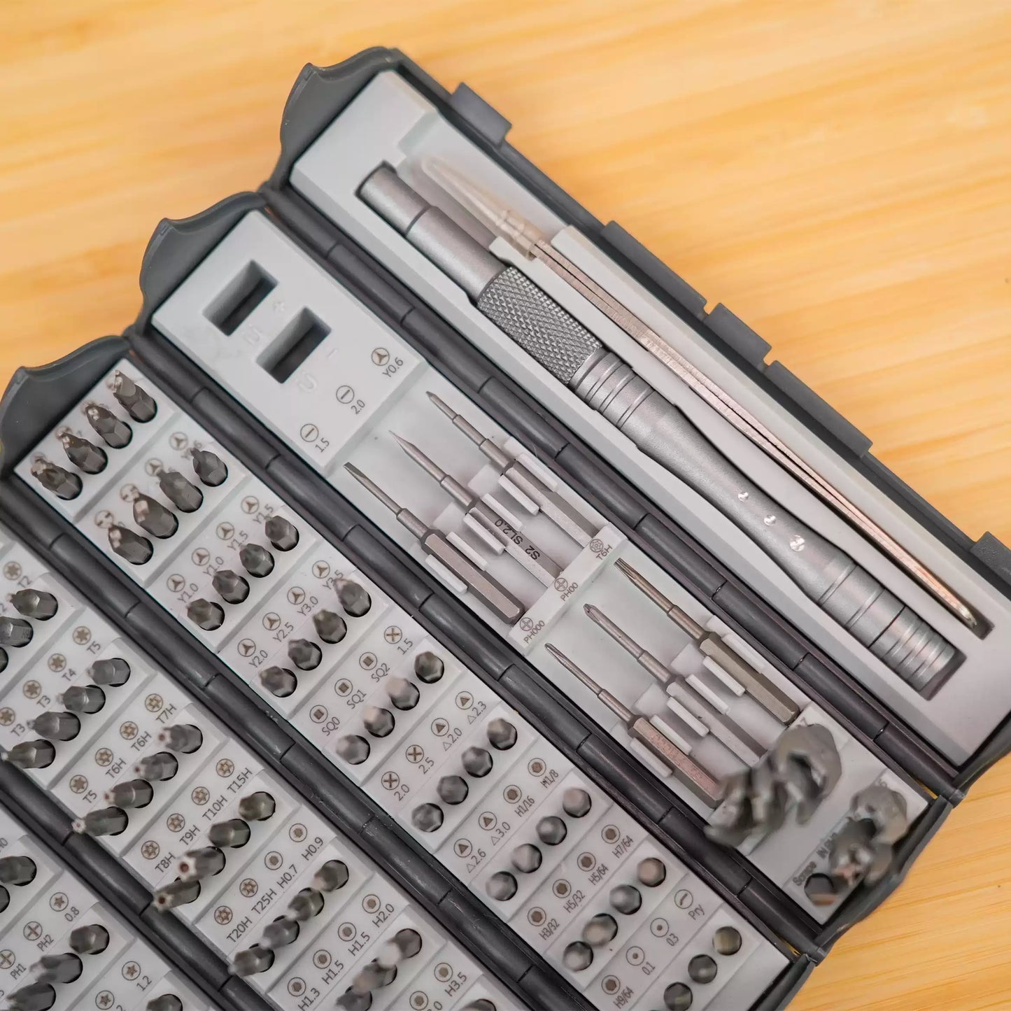 128-Piece Precision Screwdriver Set