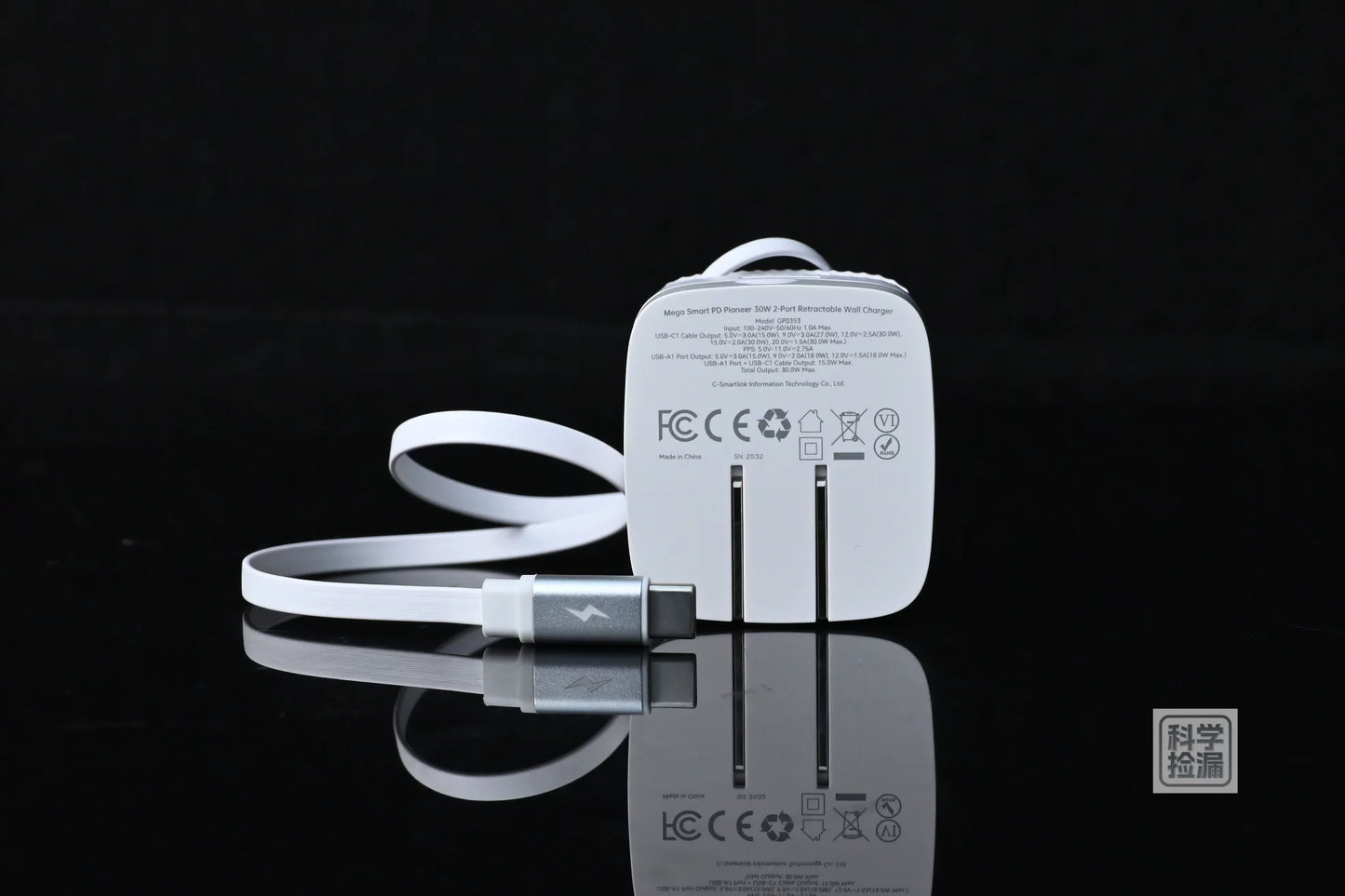 MOKIN 30W GaN Retractable Cable Charger 1A1C Fast 