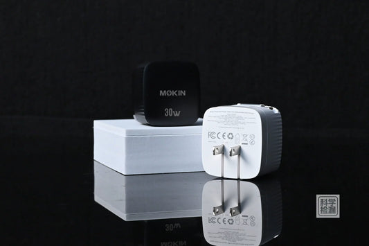 MOKIN 30W GaN Retractable Cable Charger 1A1C Fast 