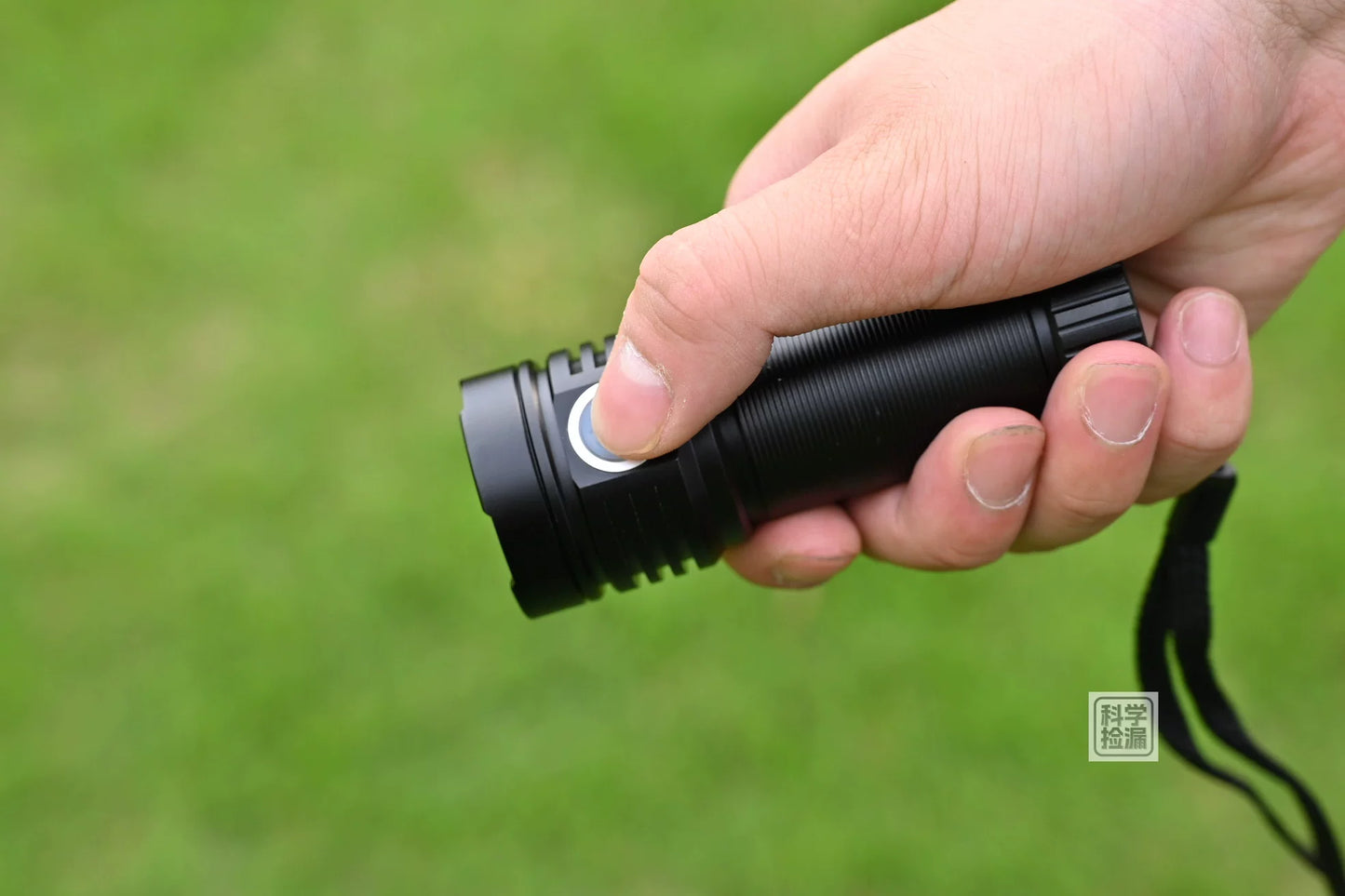 AIGO OUTDOOR tactical flashlight
