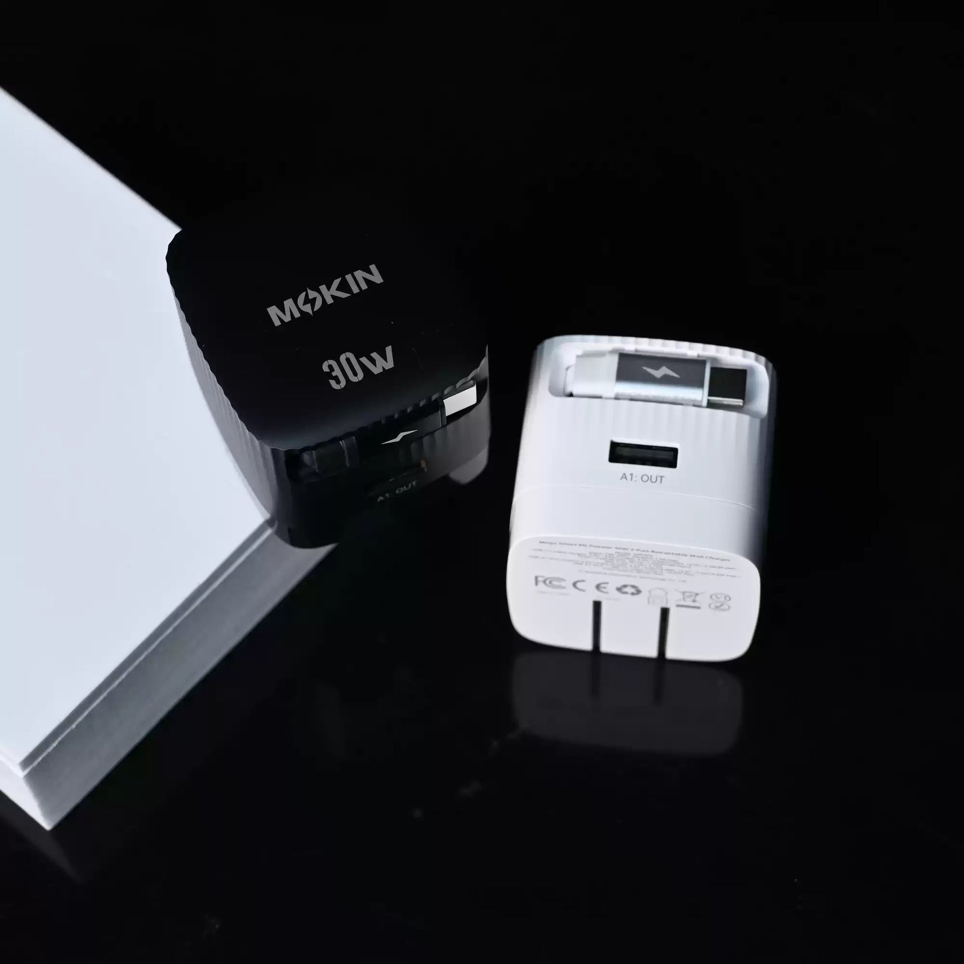 MOKIN 30W GaN Retractable Cable Charger 1A1C Fast 