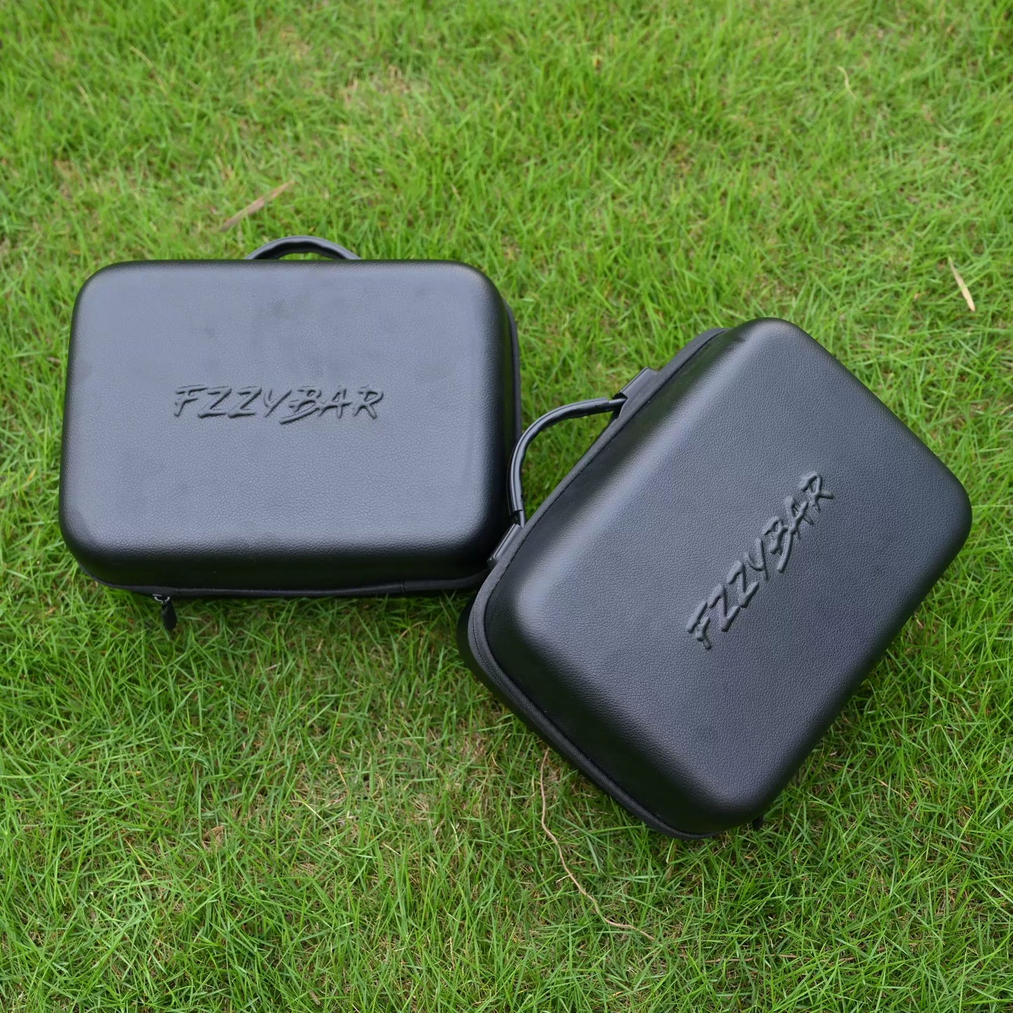 Digital accessories storage bag