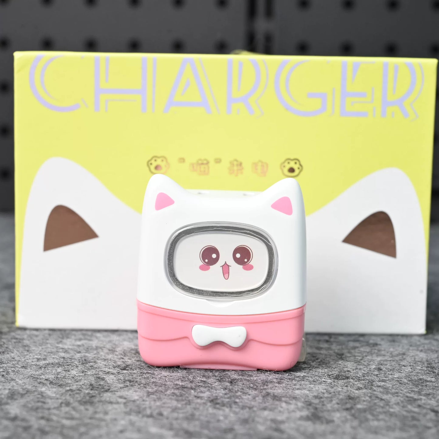 Source attribute tile - IFCAT 40W Dual USB-C Pink